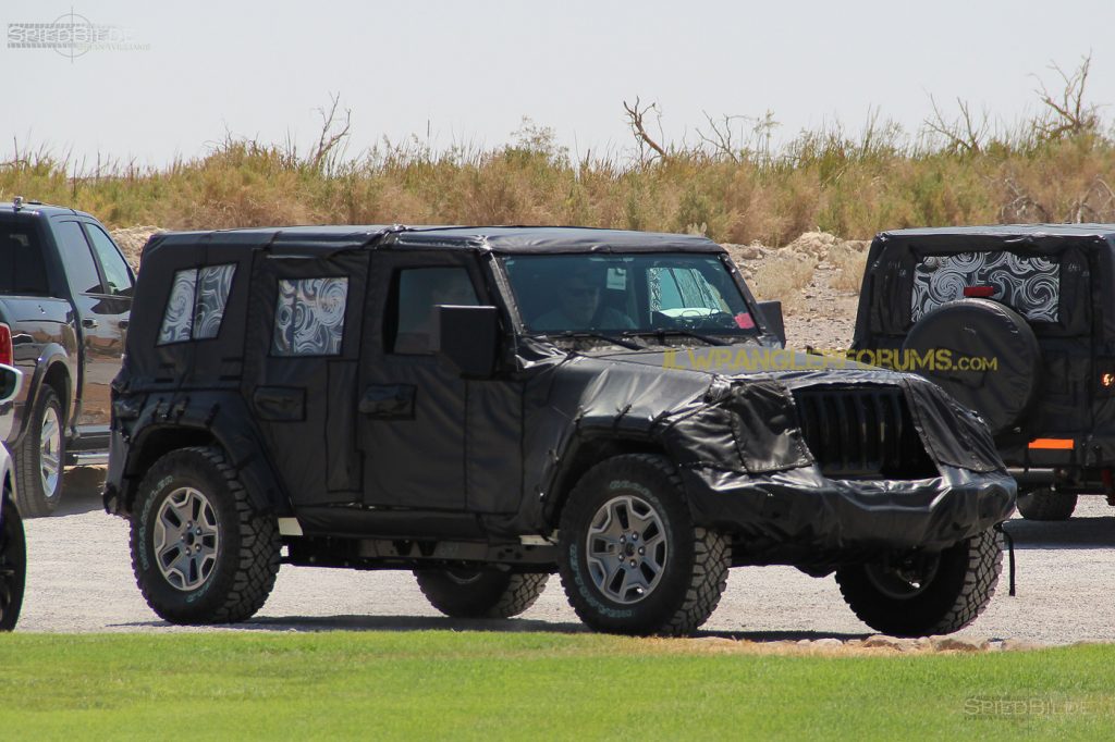 Spy shot of the 2018 Jeep Wrangler JL